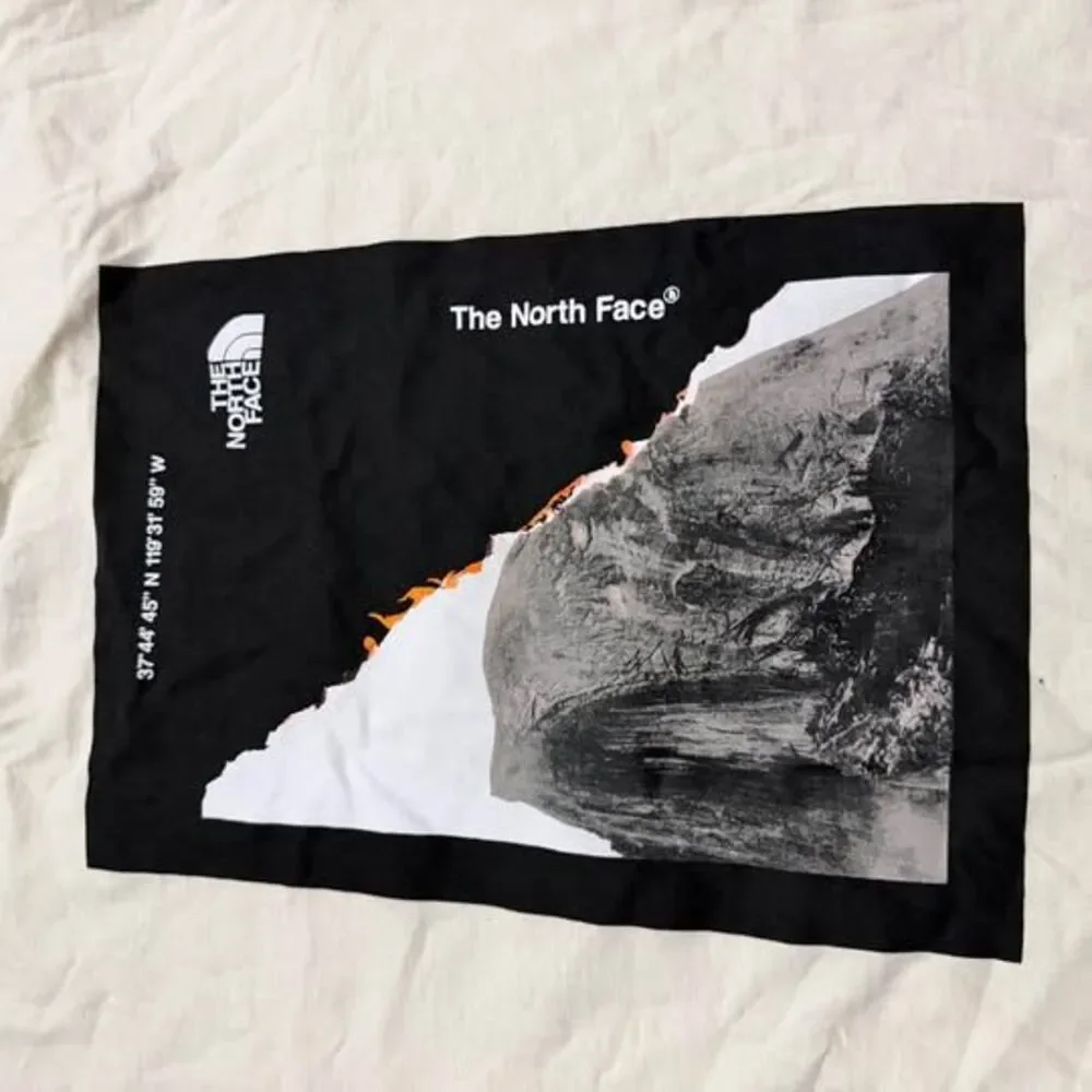 The North Face Men’s Short-Sleeve AXYS Tee size Small